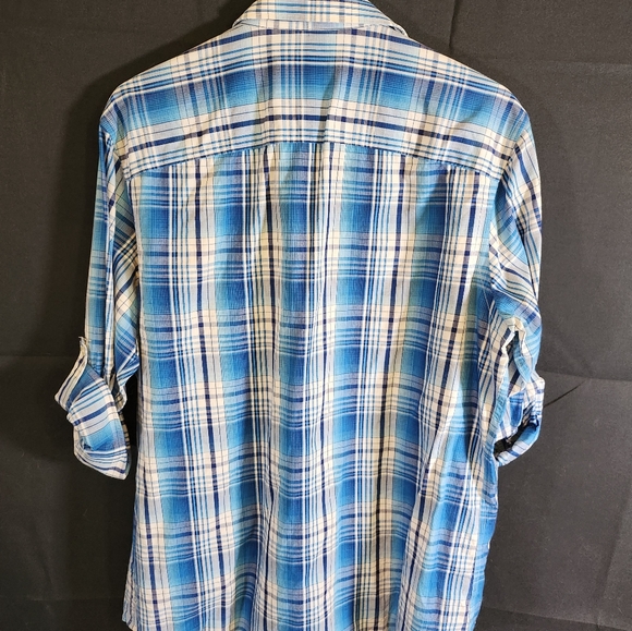 Men's Perry Ellis Casual Button-up, collared shirt, sleeve roll-up buttons - Picture 4 of 4